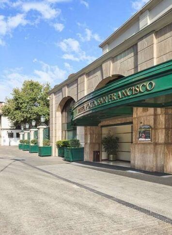 l-Plaza-San-Francisco.jpg